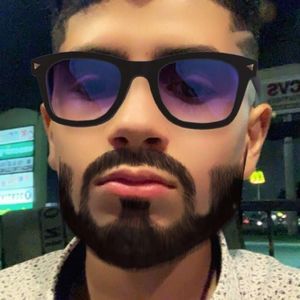 Meet your Posher, Daniel